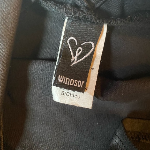 Windsor Black Form Fitting Mini Dress with Black Bow Detail On Back 🎀 - Picture 3 of 4